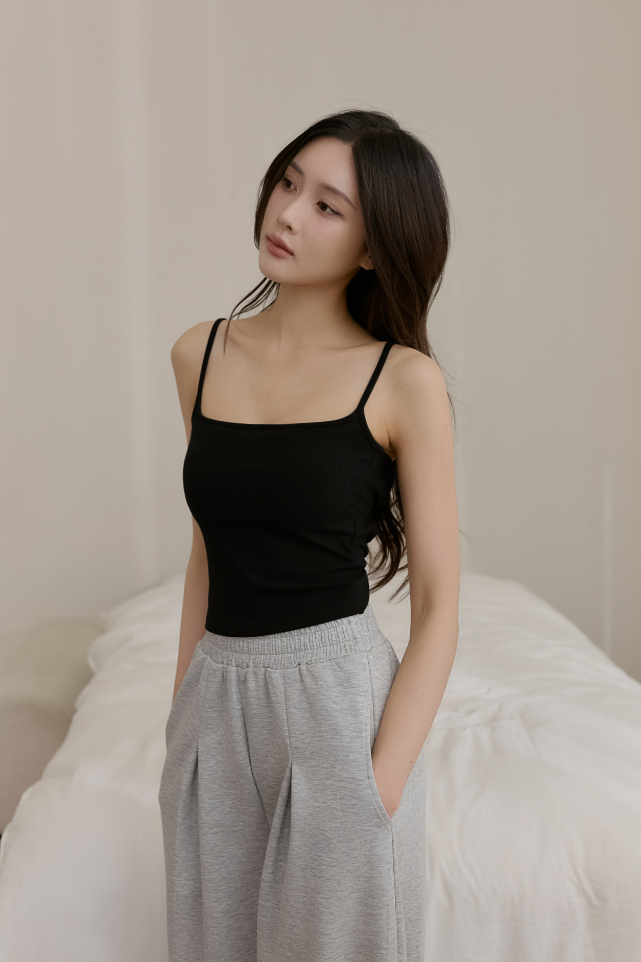 百搭細肩美背BRA TOP