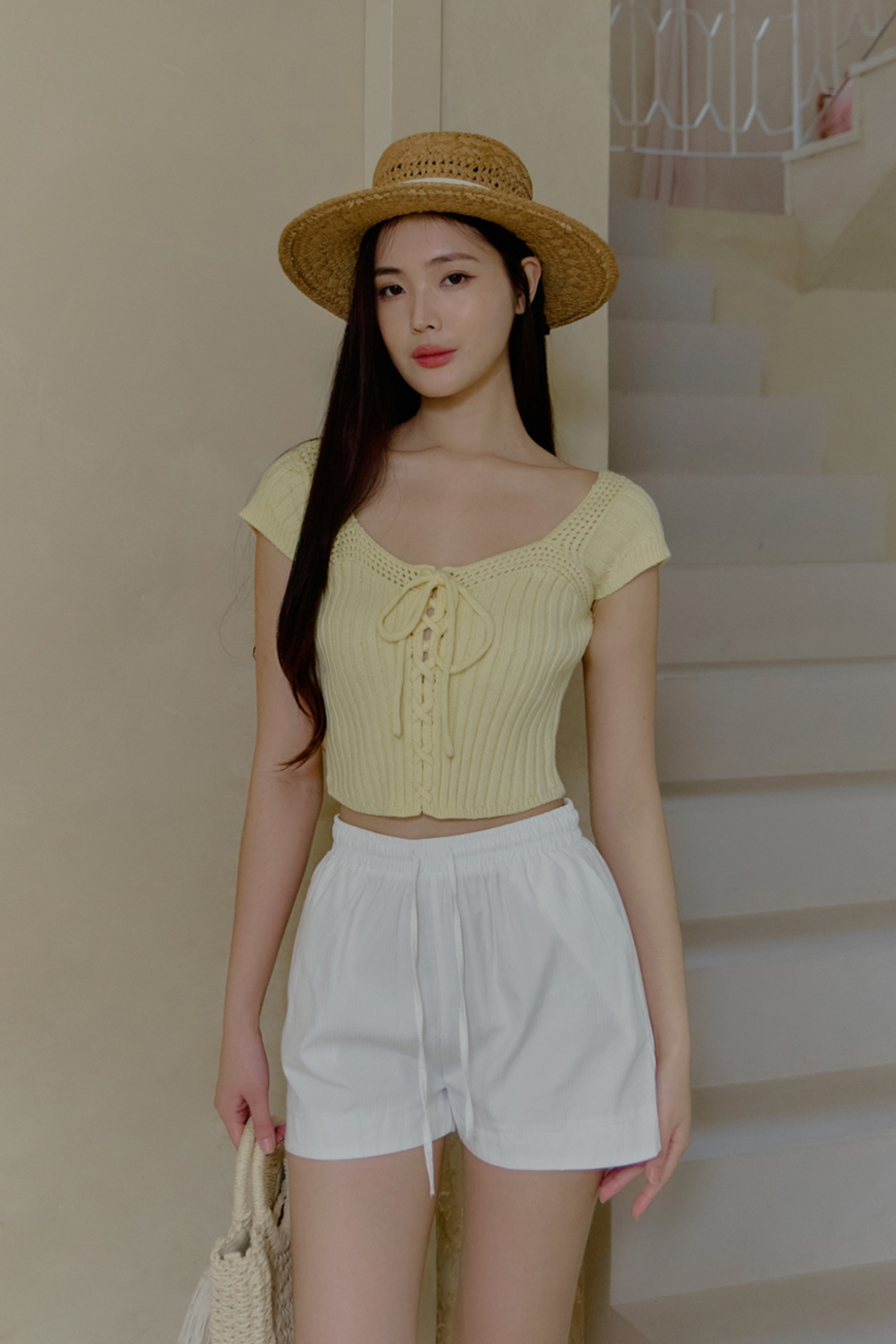 坑紋粗針綁帶造型上衣