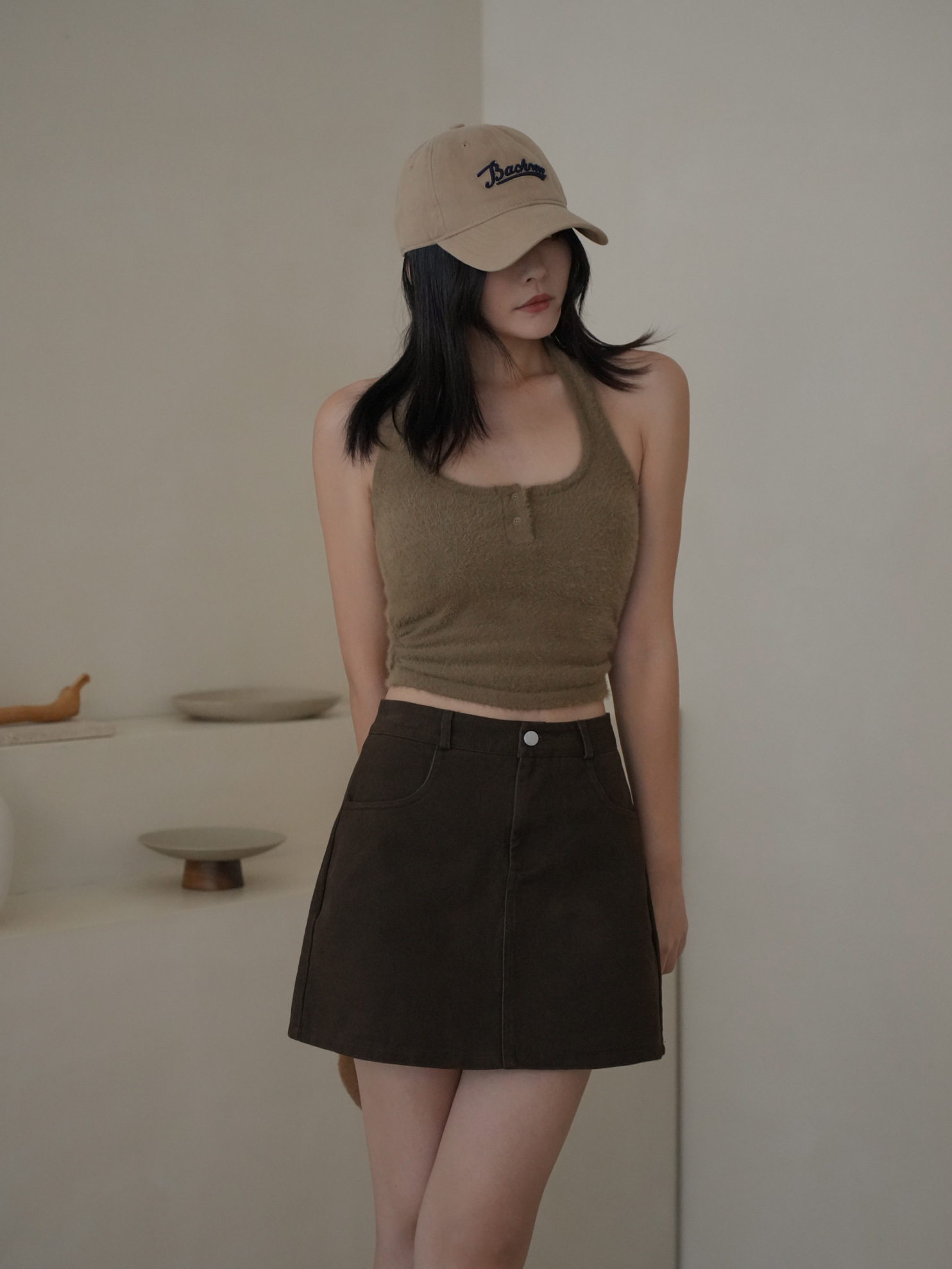 毛毛繞脖側抓皺BRA TOP