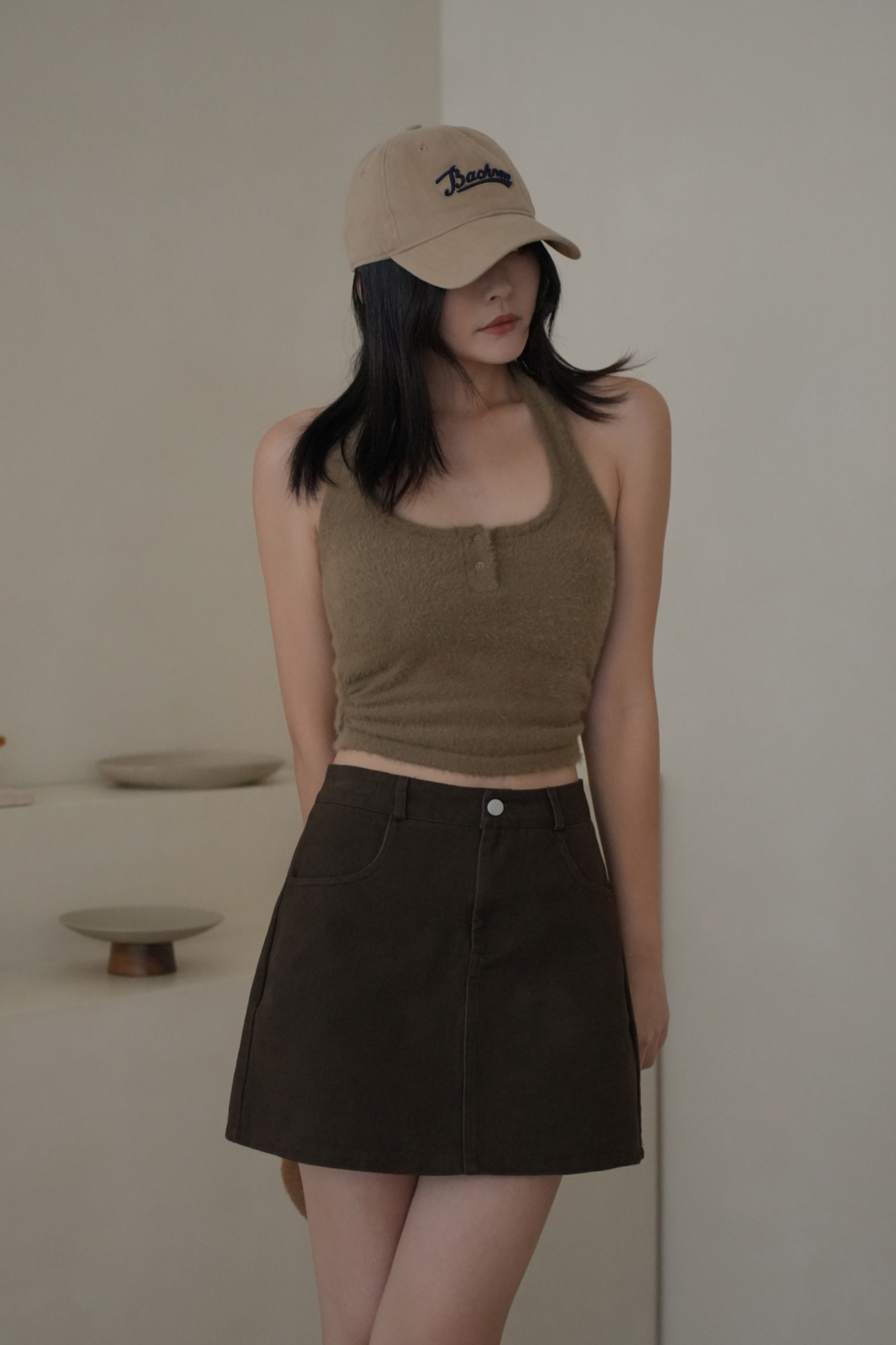 毛毛繞脖側抓皺BRA TOP