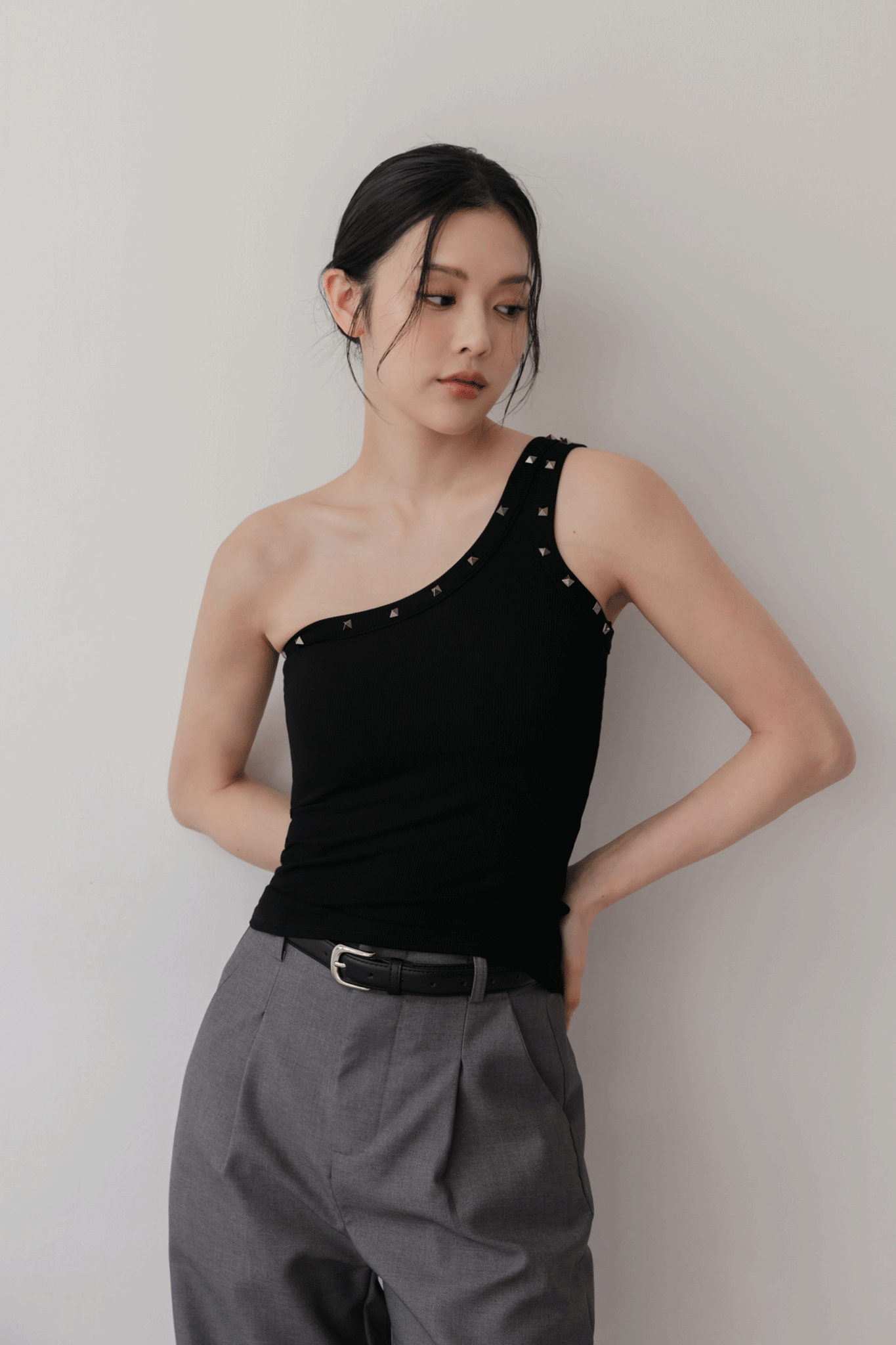 鉚釘時髦單肩BRA TOP