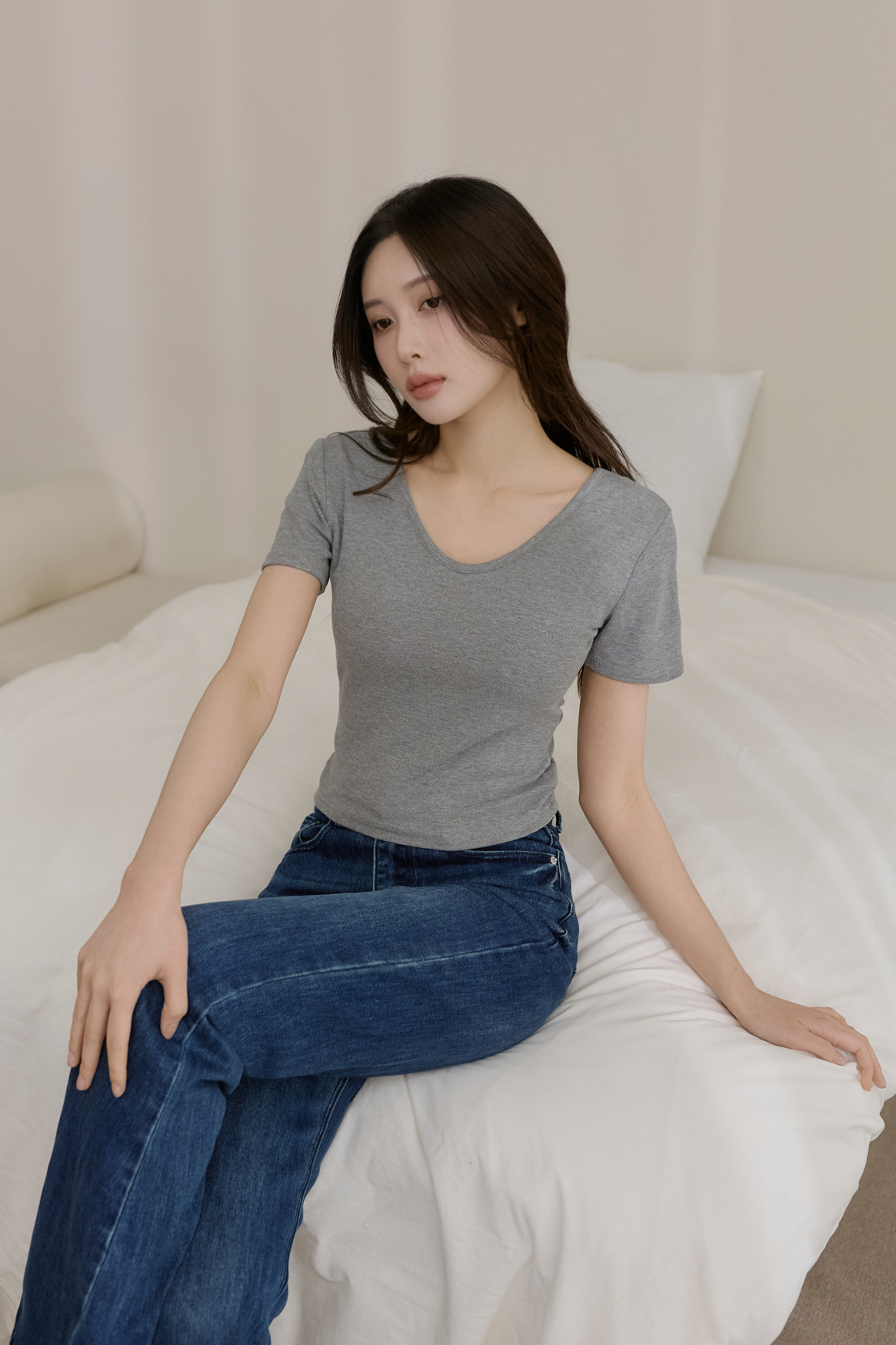 短版微V領BRA短袖上衣