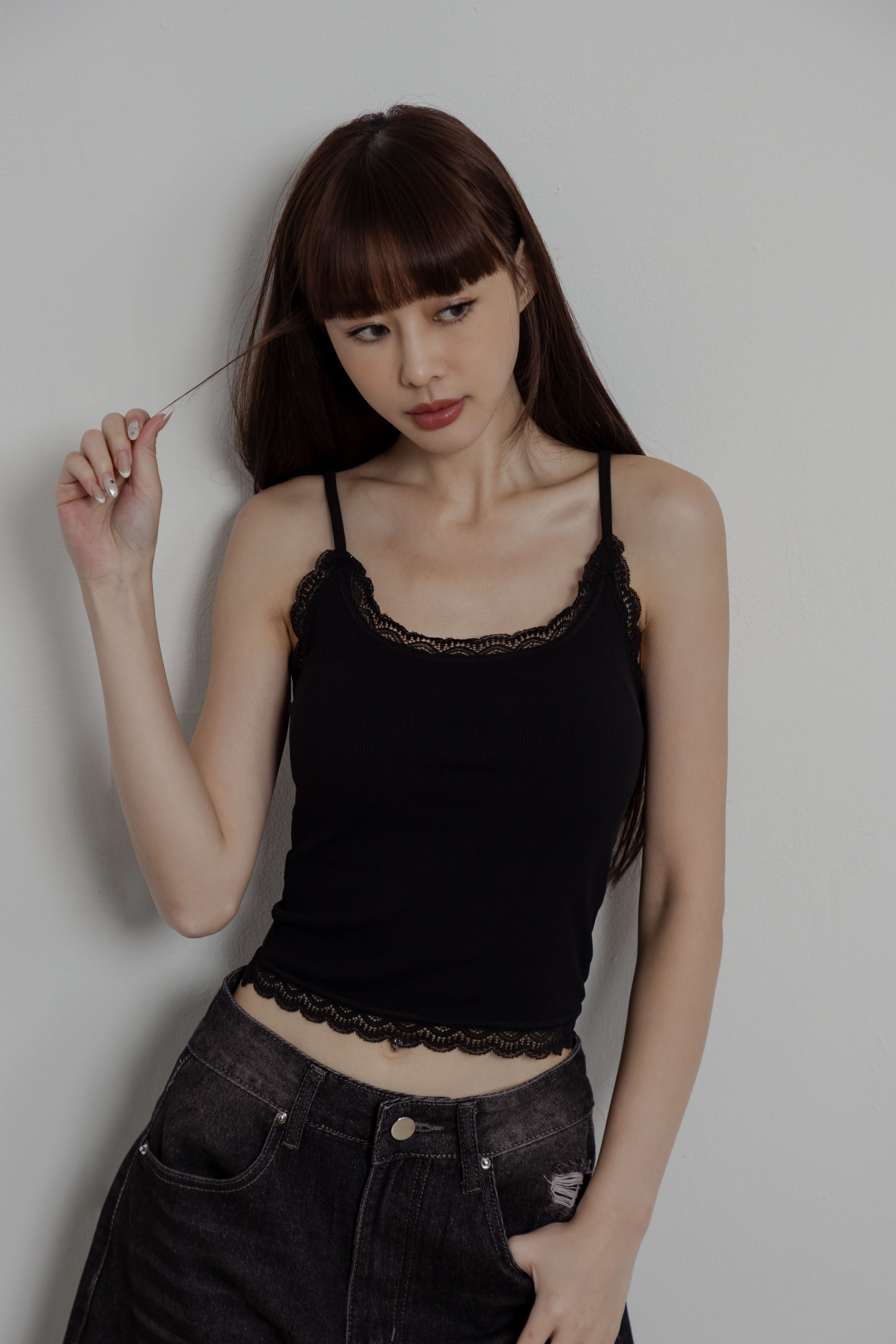 蕾絲滾邊羅紋BRA TOP