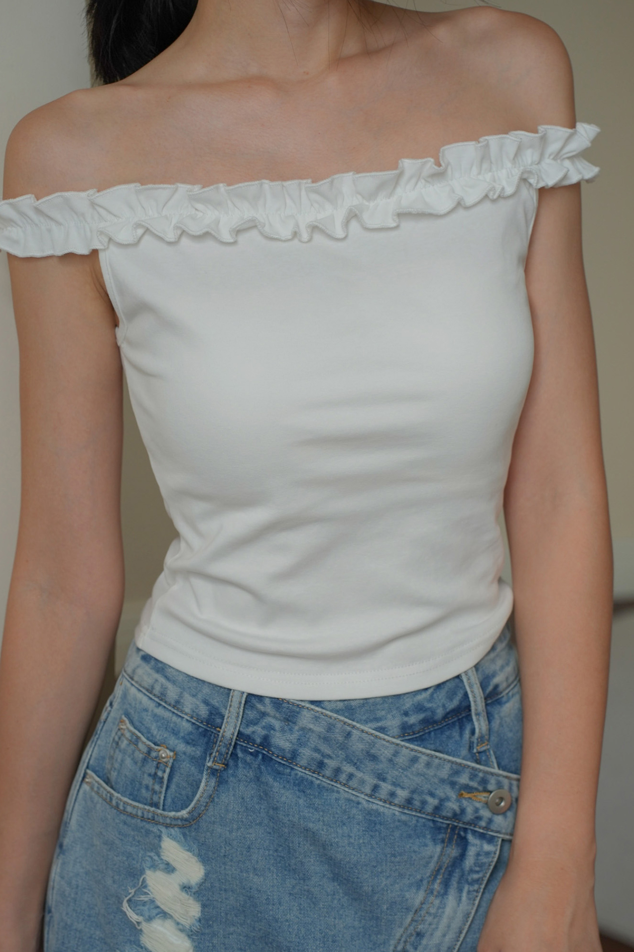 荷葉彈性一字領上衣