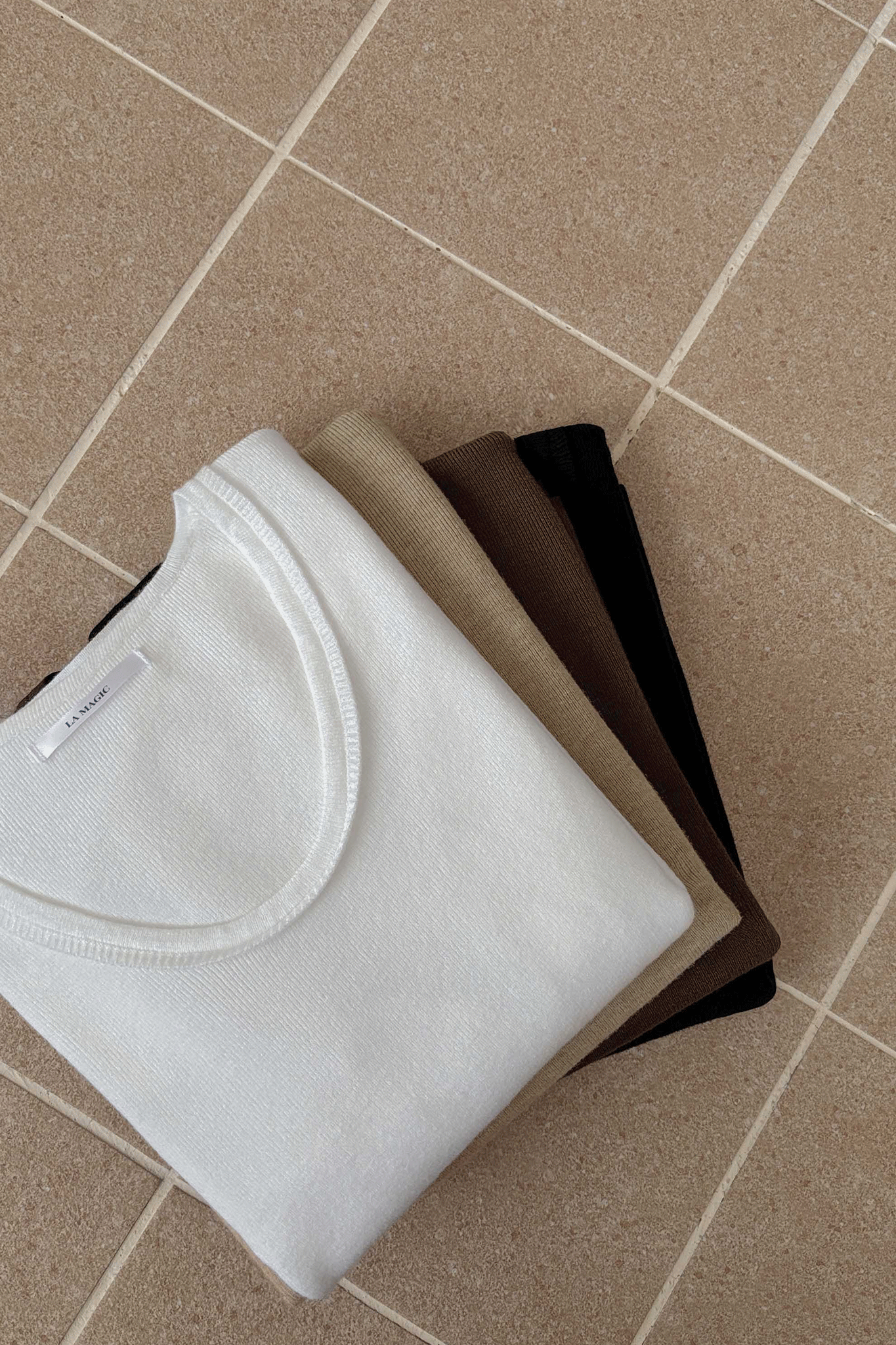 圓領細針織短袖上衣