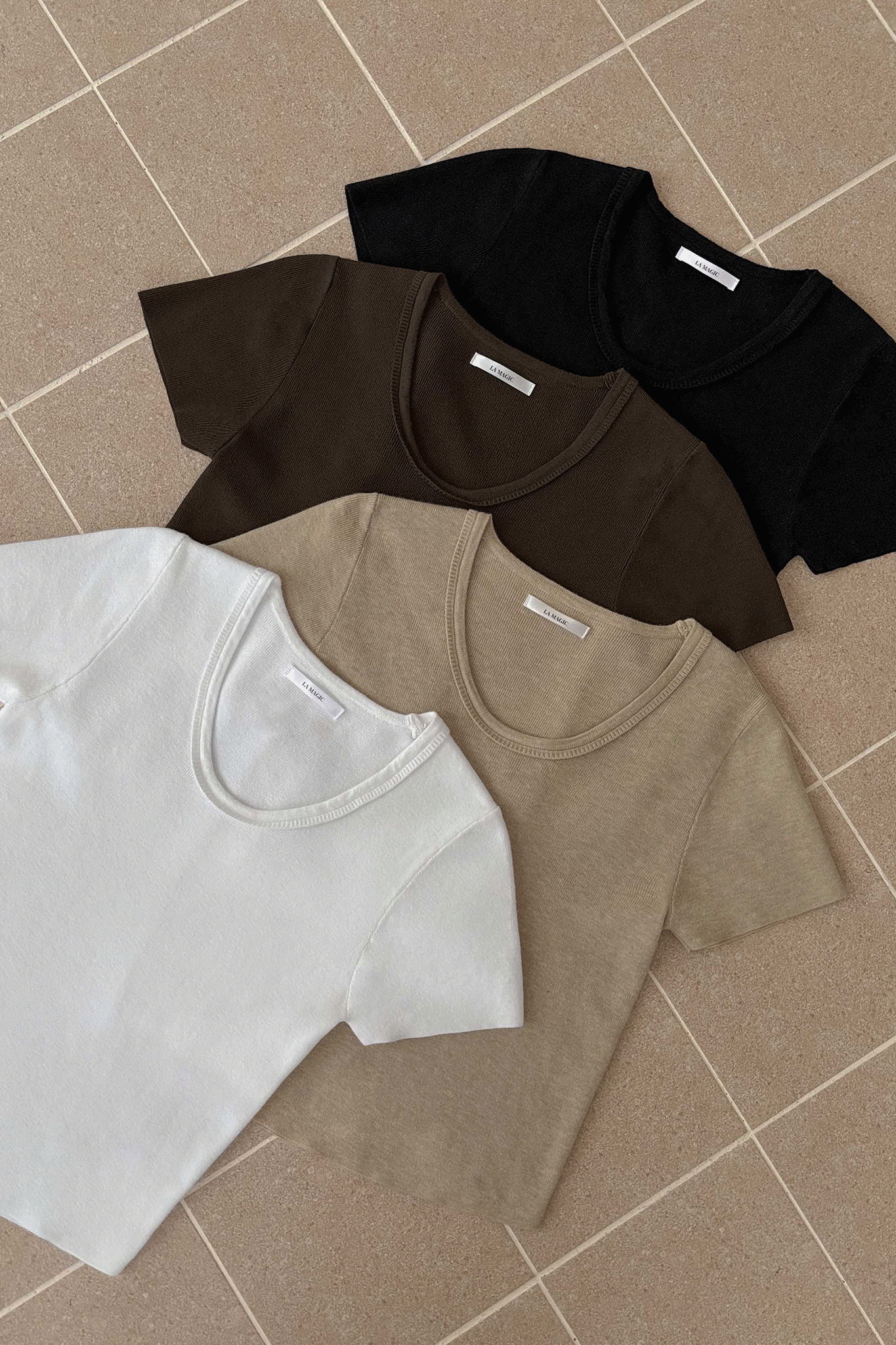 圓領細針織短袖上衣