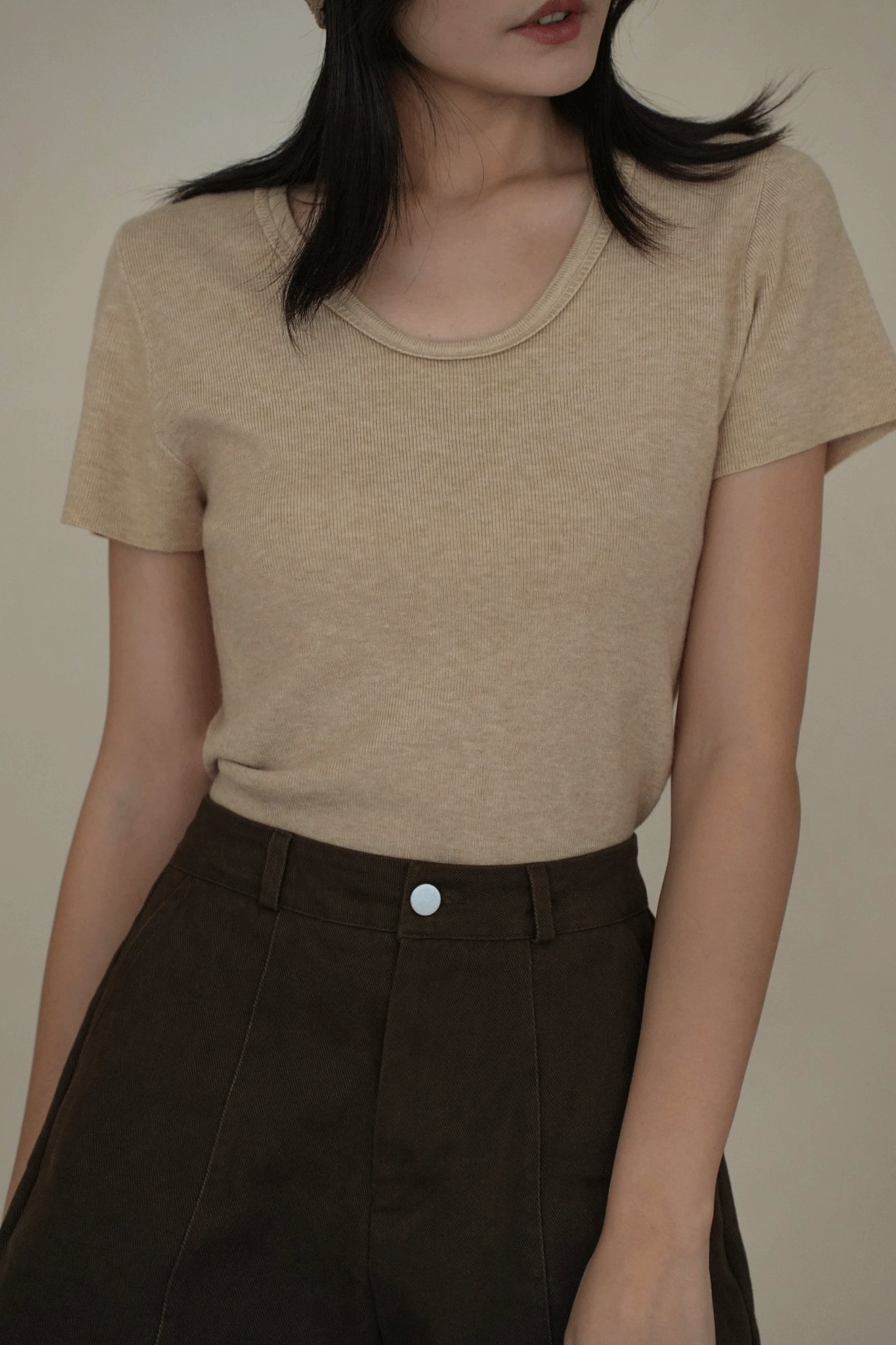 圓領細針織短袖上衣