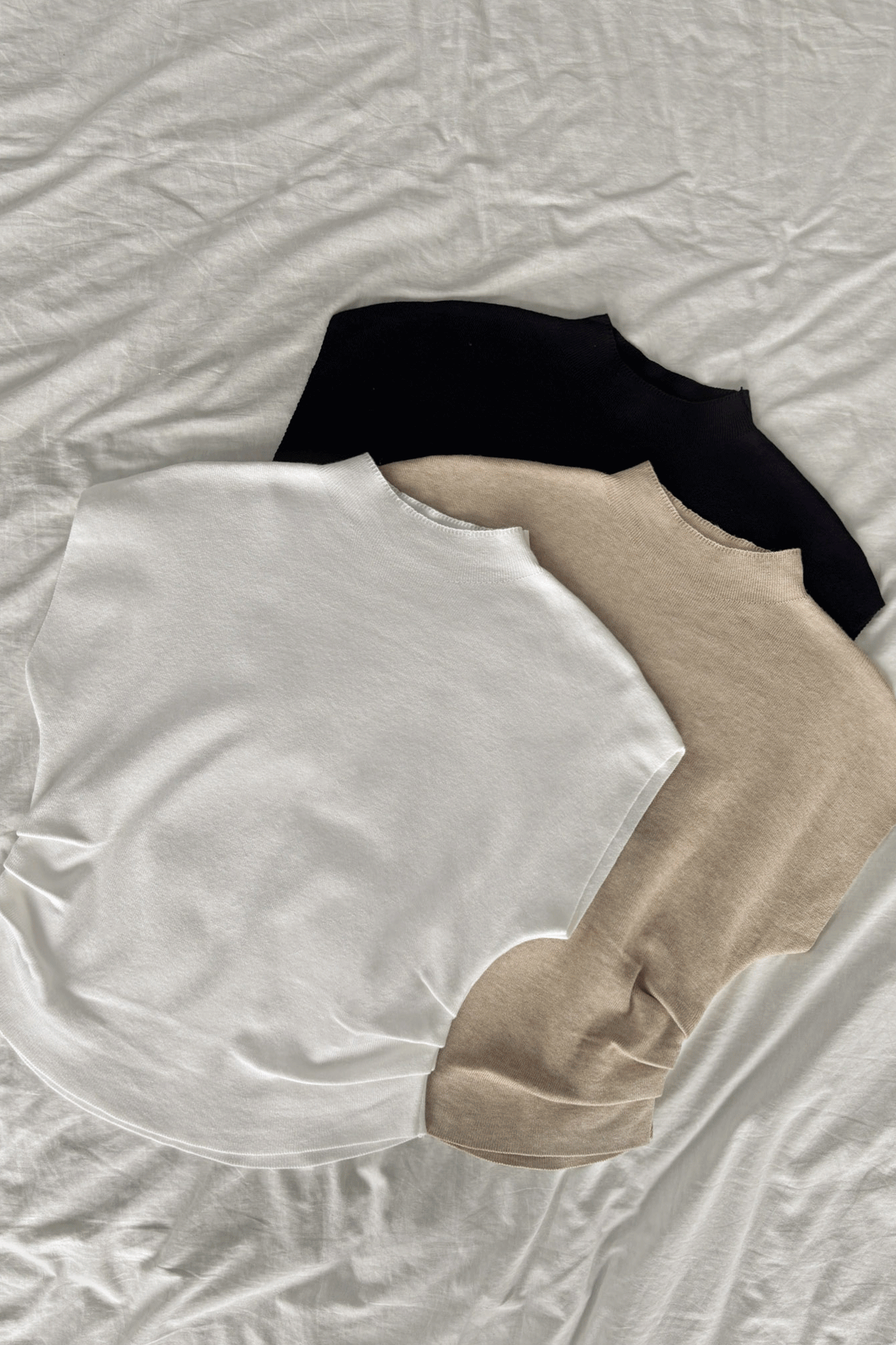 微高領側抓皺針織上衣