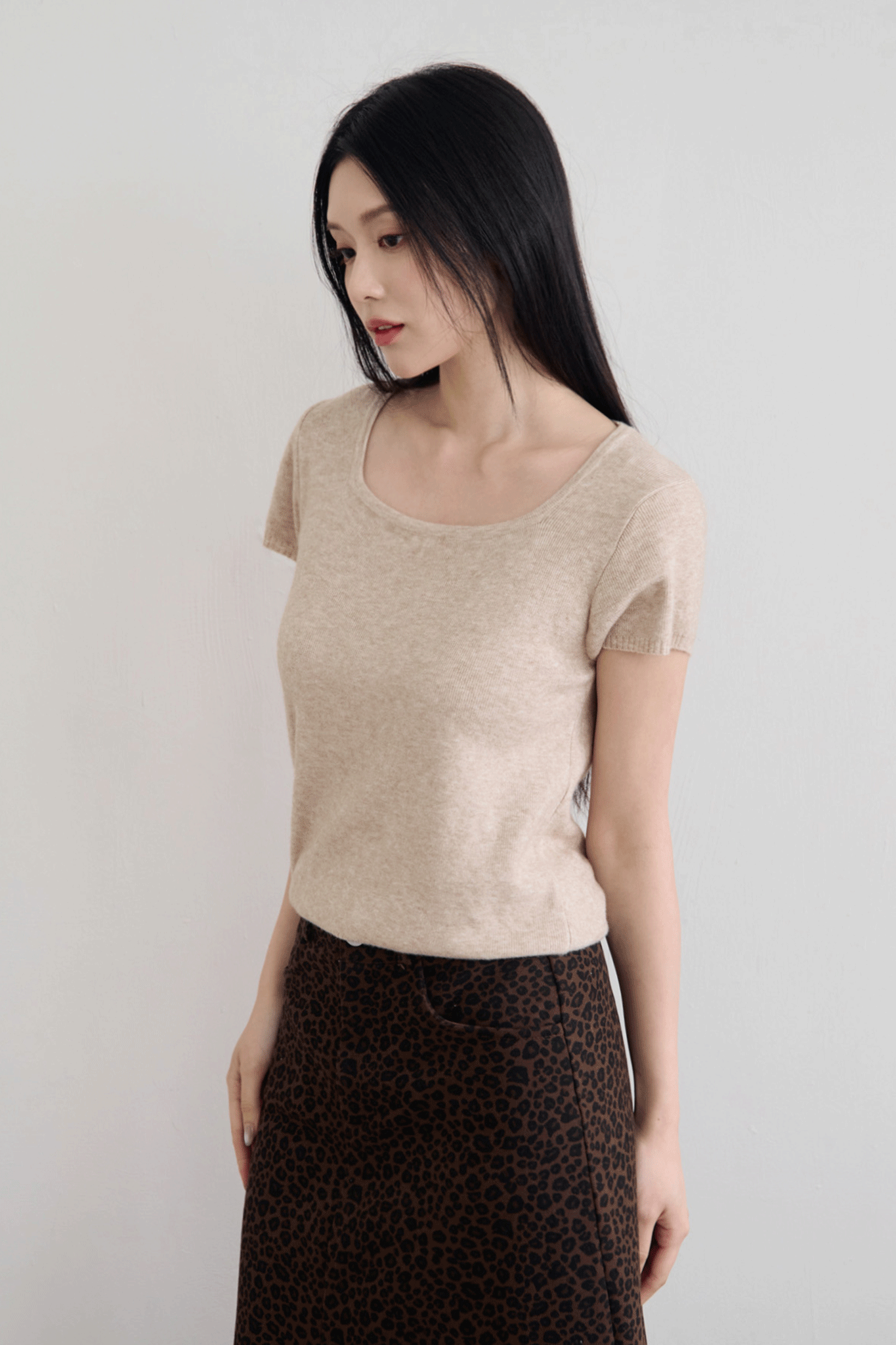 細針織方領短袖上衣