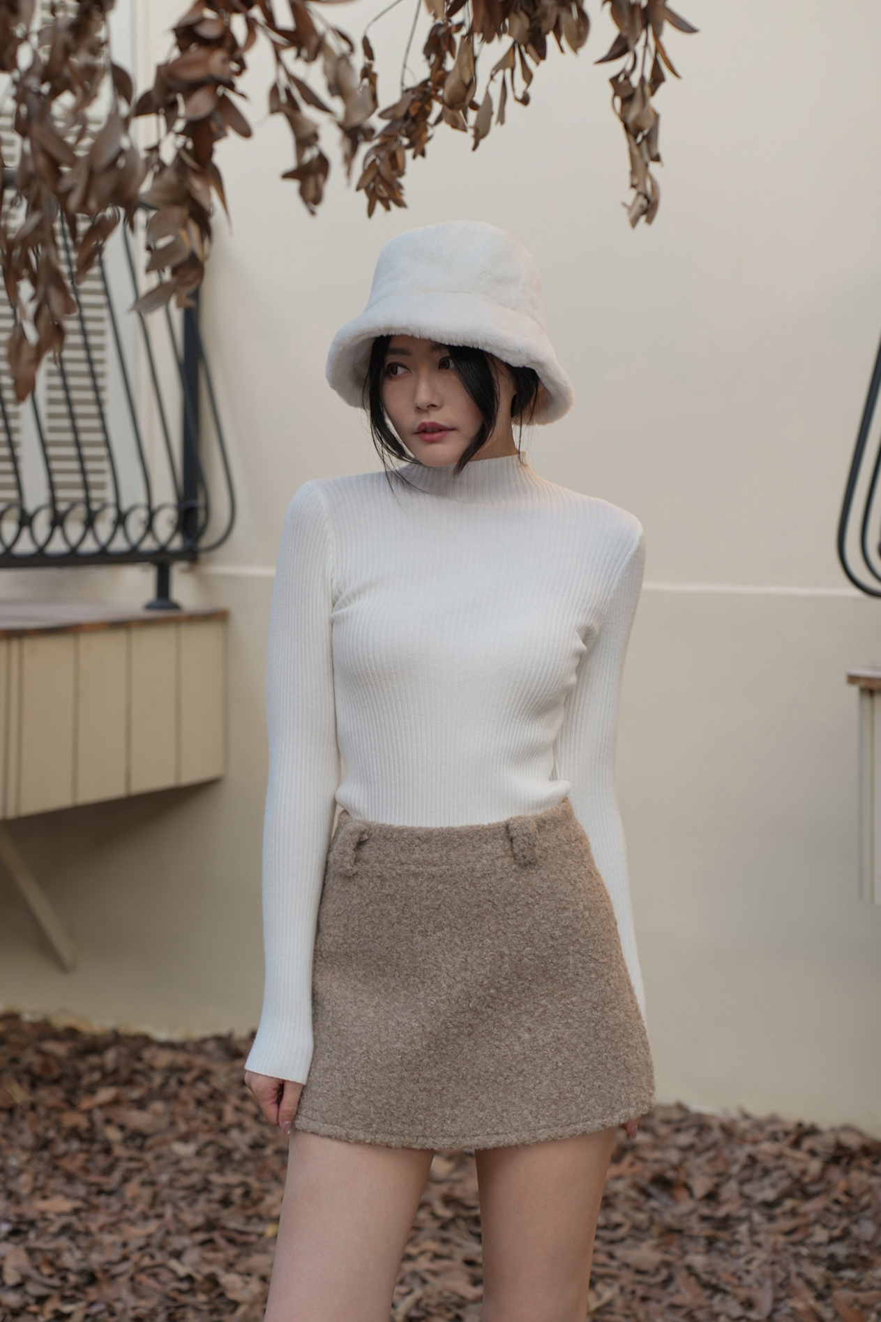 微高領坑條針織上衣