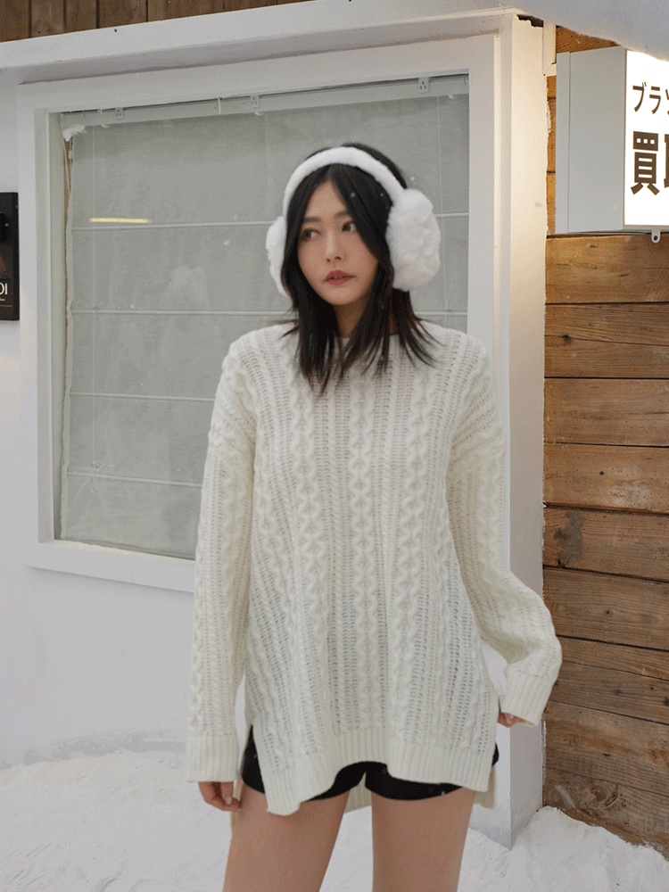 麻花紋寬鬆側開岔毛衣