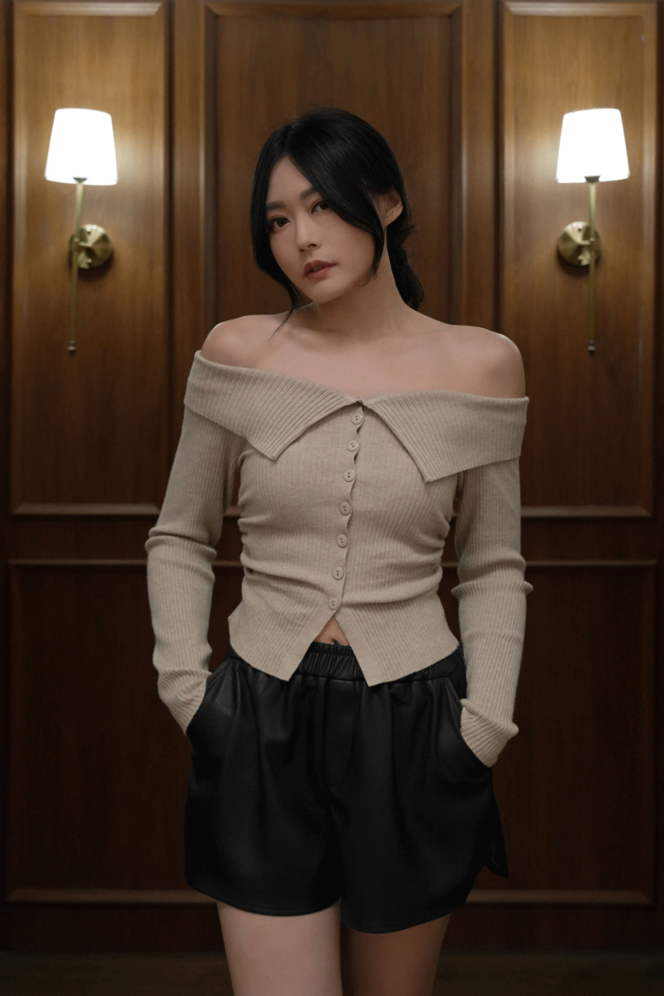 翻領排釦造型彈性上衣