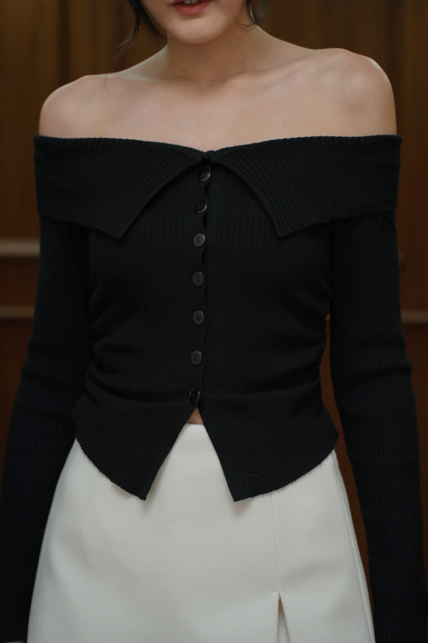 翻領排釦造型彈性上衣