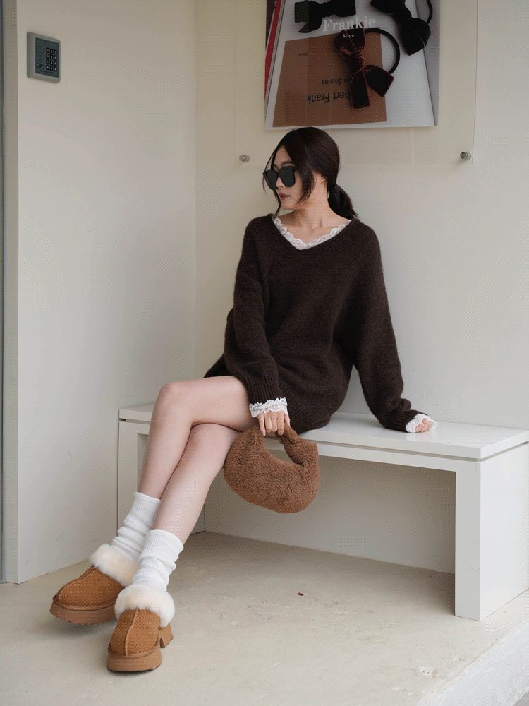 氣質蕾絲拼接寬鬆毛衣