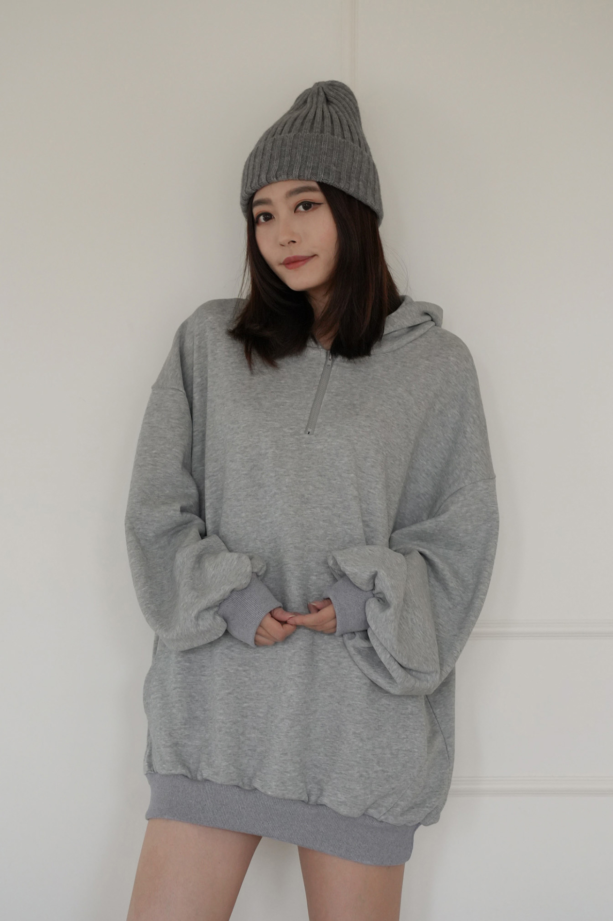 寬鬆大口袋拉鍊帽TEE