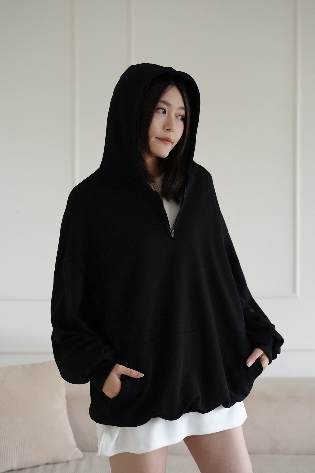 寬鬆大口袋拉鍊帽TEE