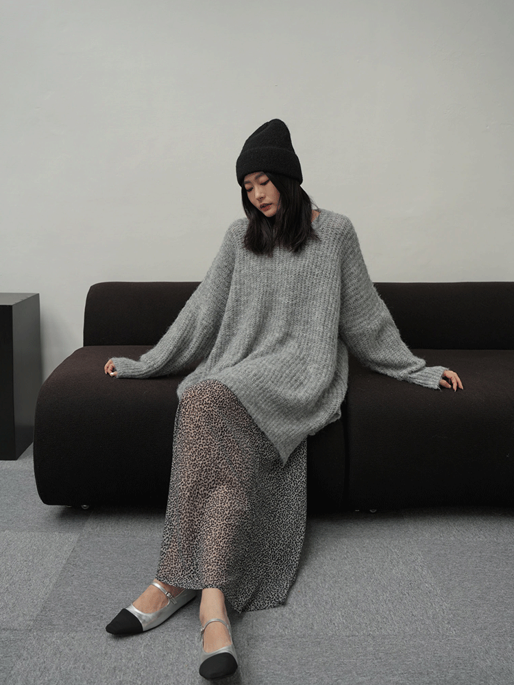 羊駝毛寬鬆側開岔毛衣