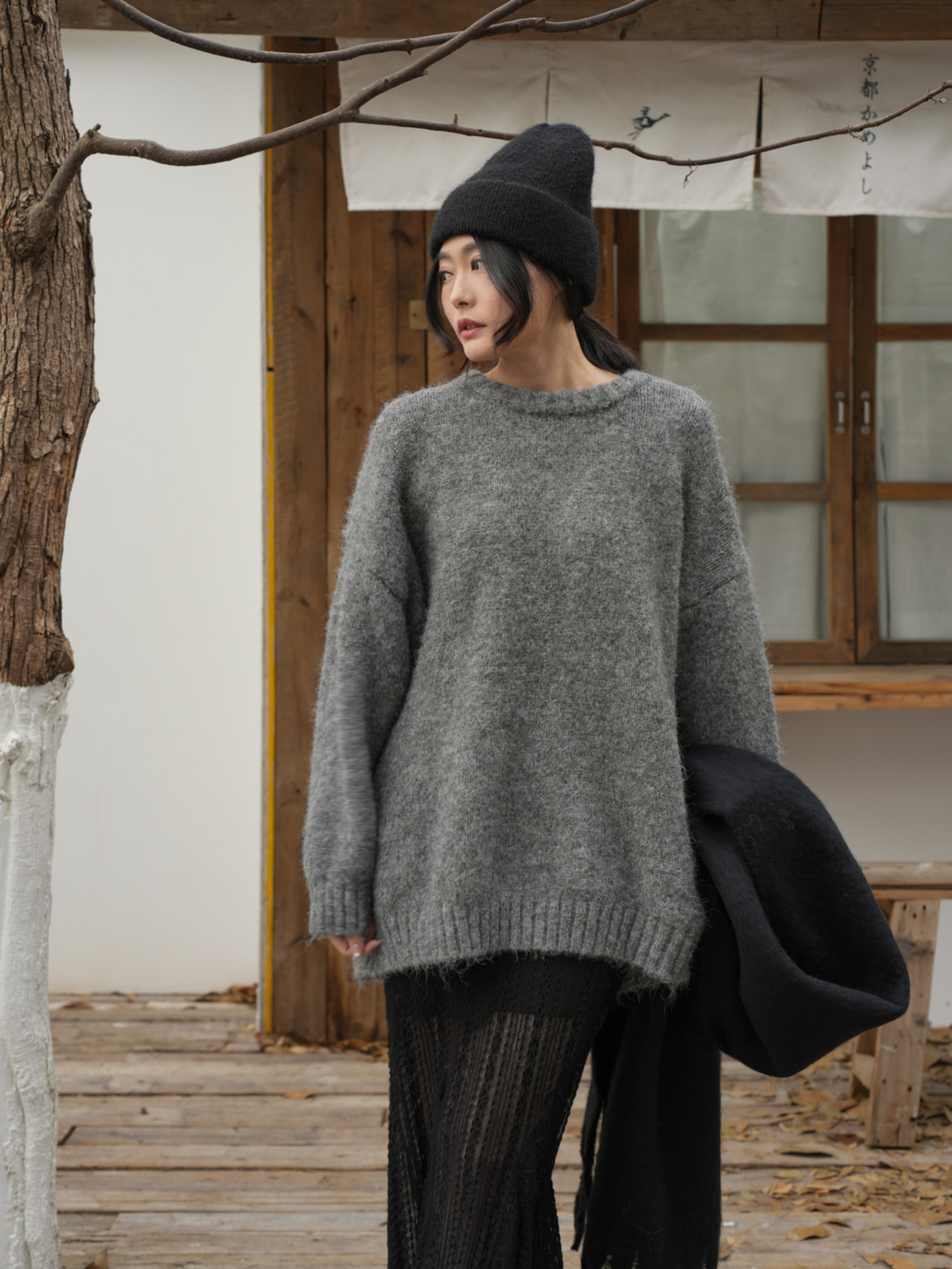 圓領寬鬆混紗毛衣