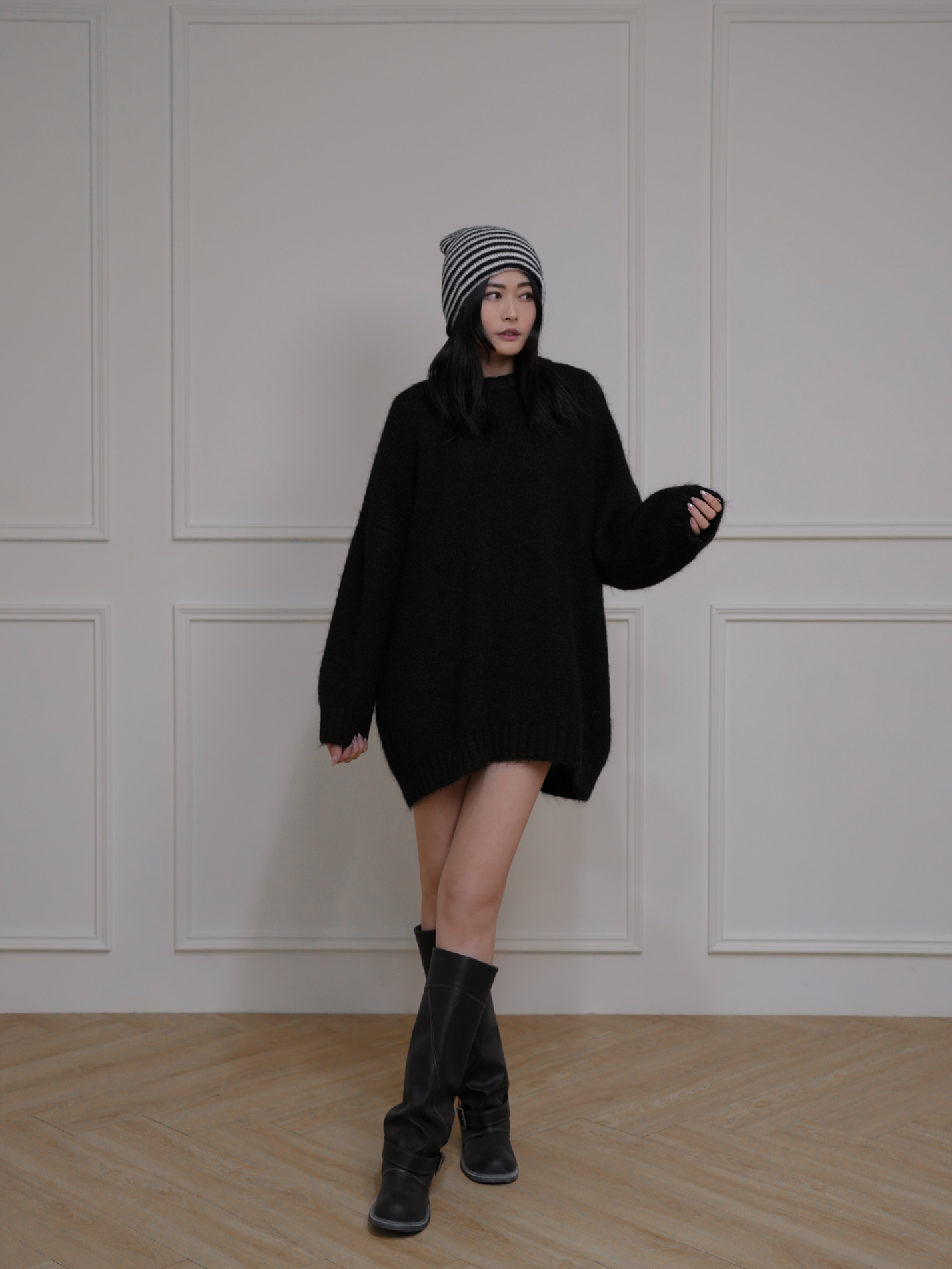 圓領寬鬆混紗毛衣