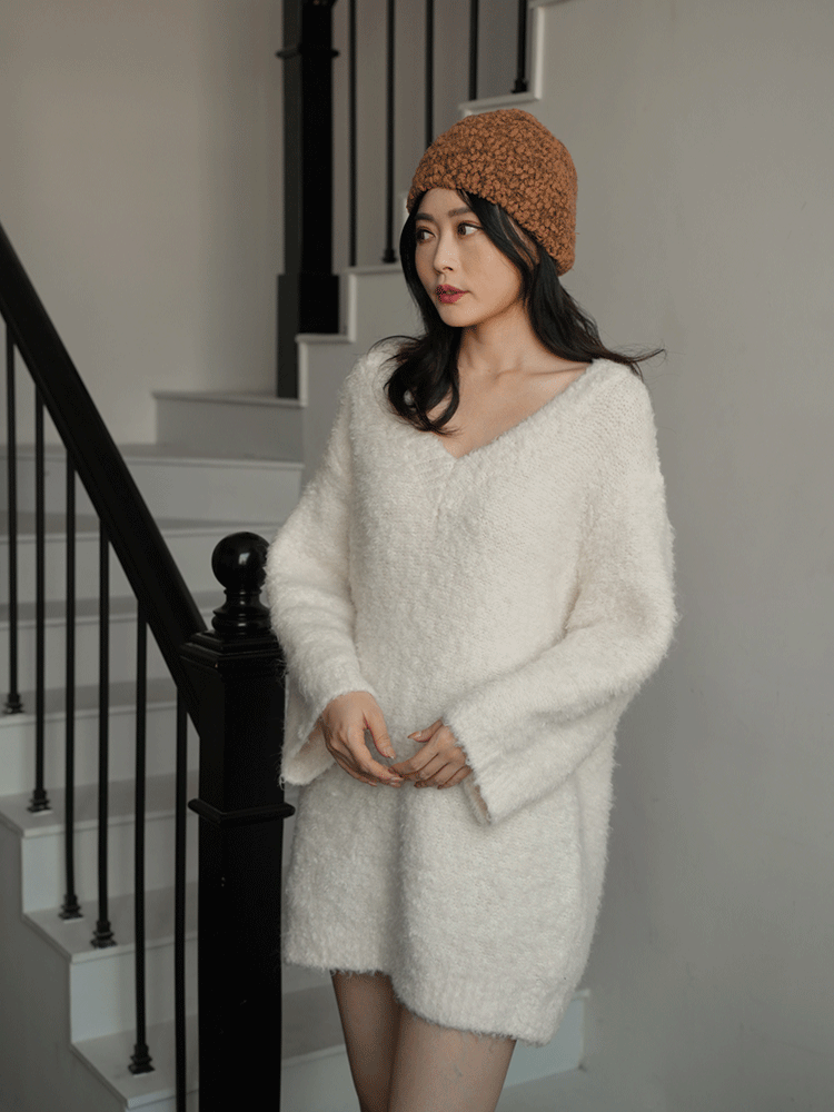 羊毛圈圈紗V領寬鬆長版上衣