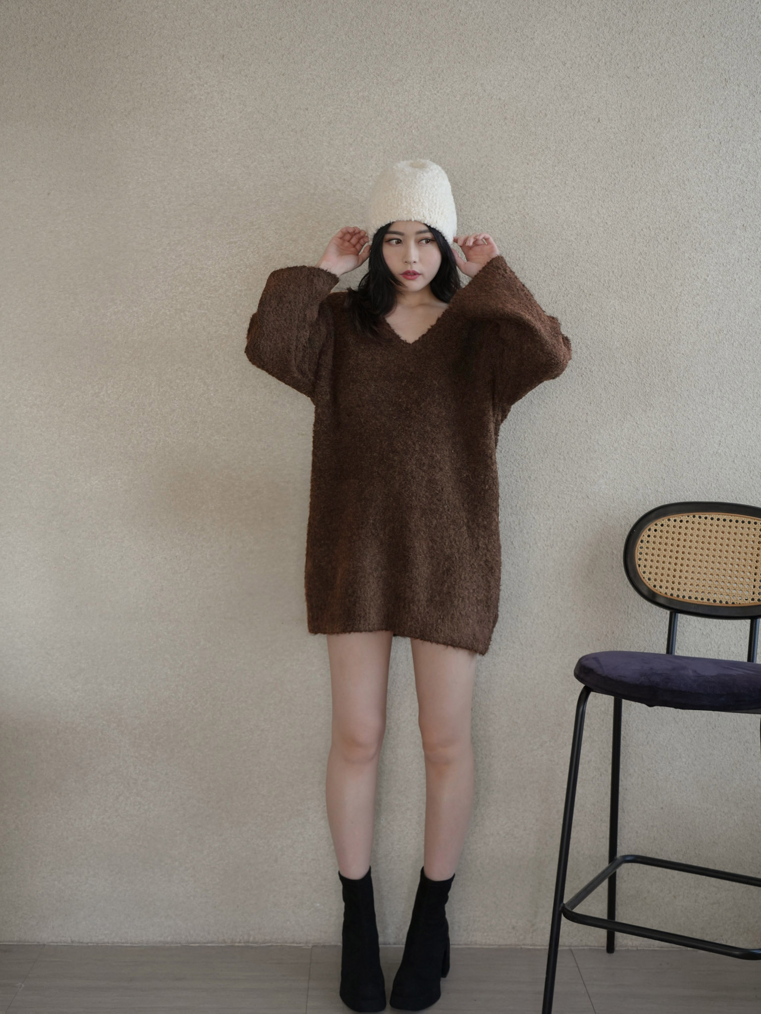 羊毛圈圈紗V領寬鬆長版上衣