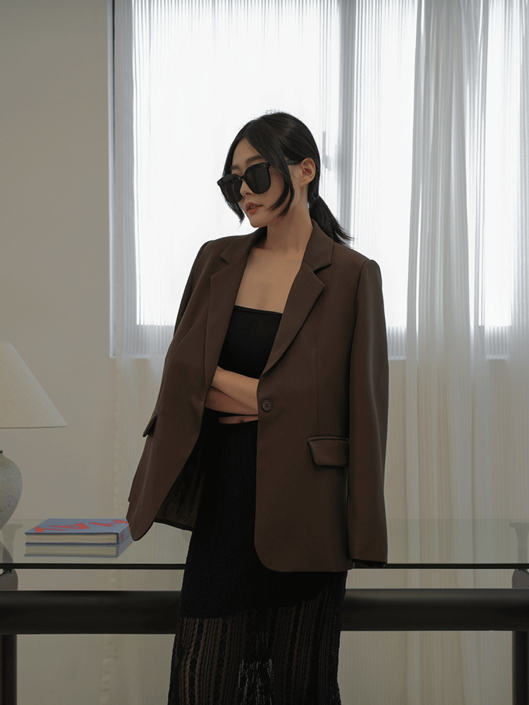 質感咖色西裝外套