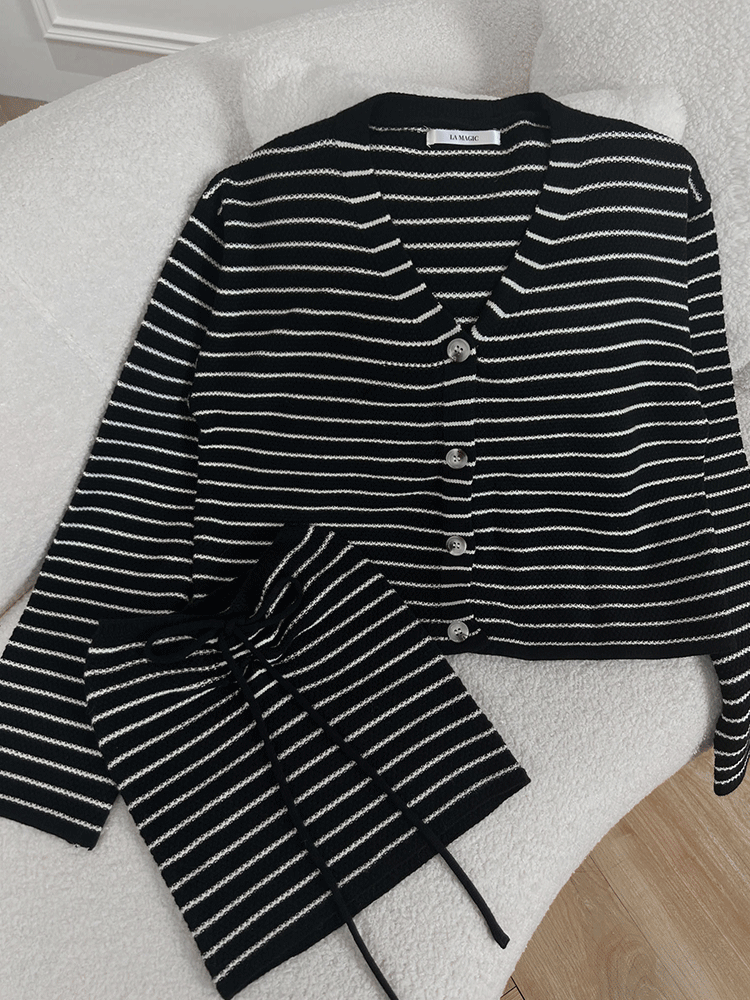 條紋針織V領排釦外套