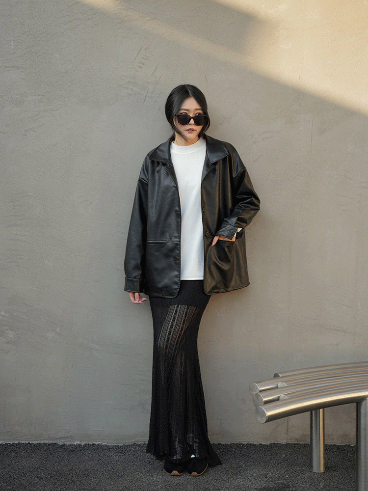 寬鬆皮革排釦外套