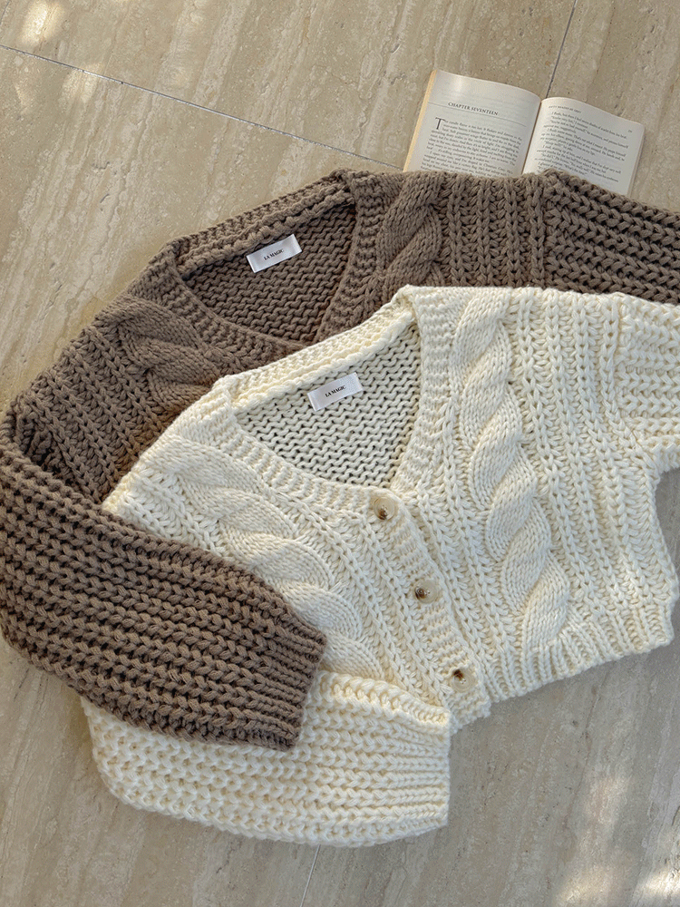 短版手工粗針織外套