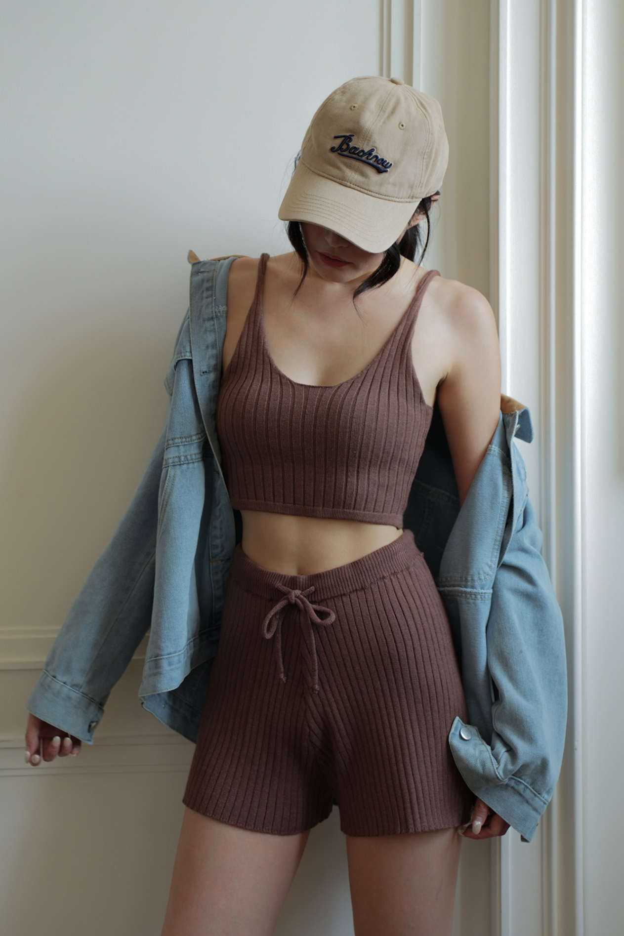 輕柔坑條針織抽繩短褲