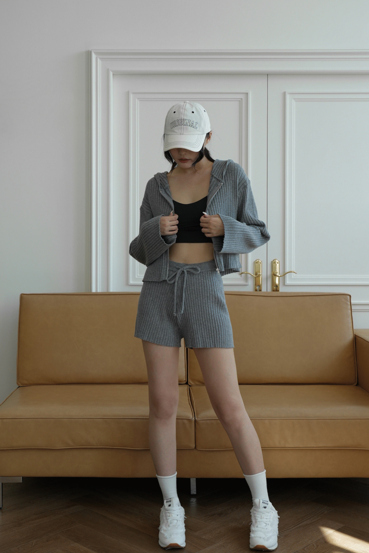 輕柔坑條針織抽繩短褲