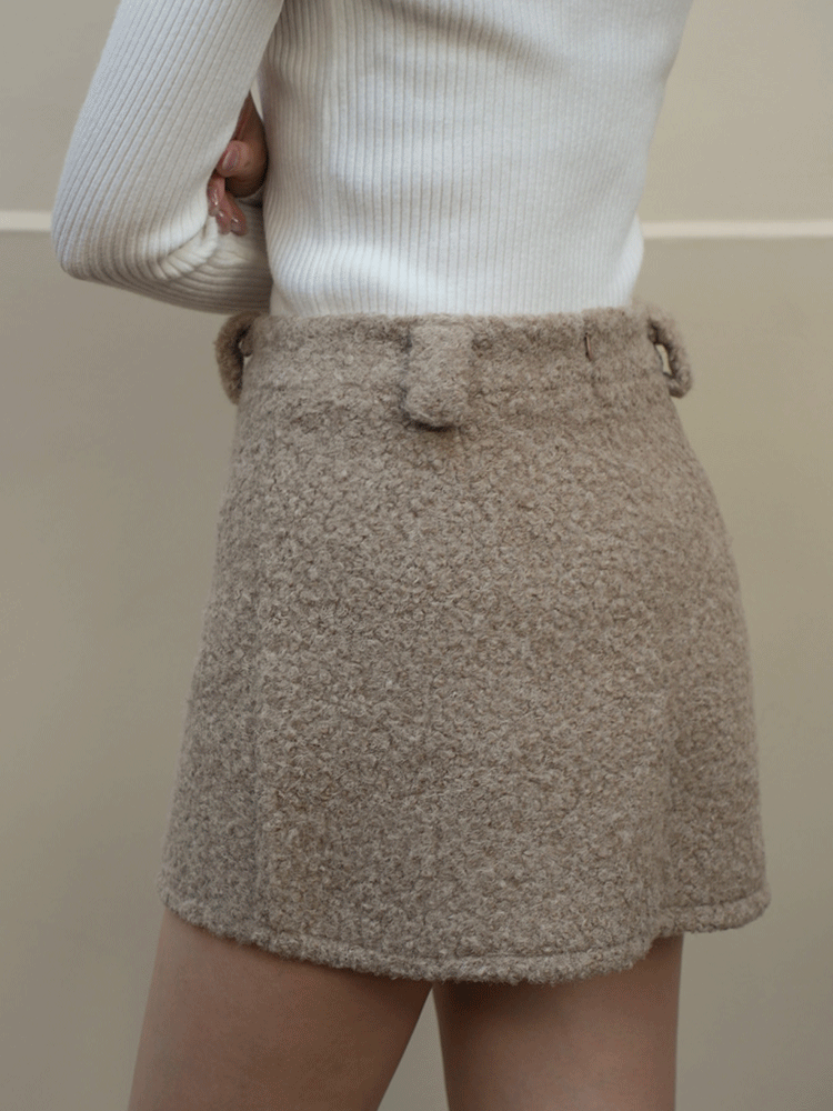 羊羔毛A字短裙