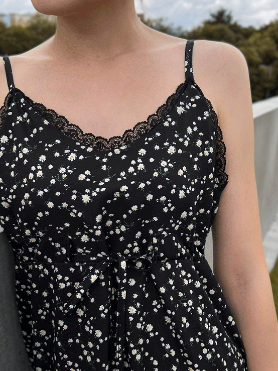 LAYLA LACE DRESS 蕾絲拼接長洋裝