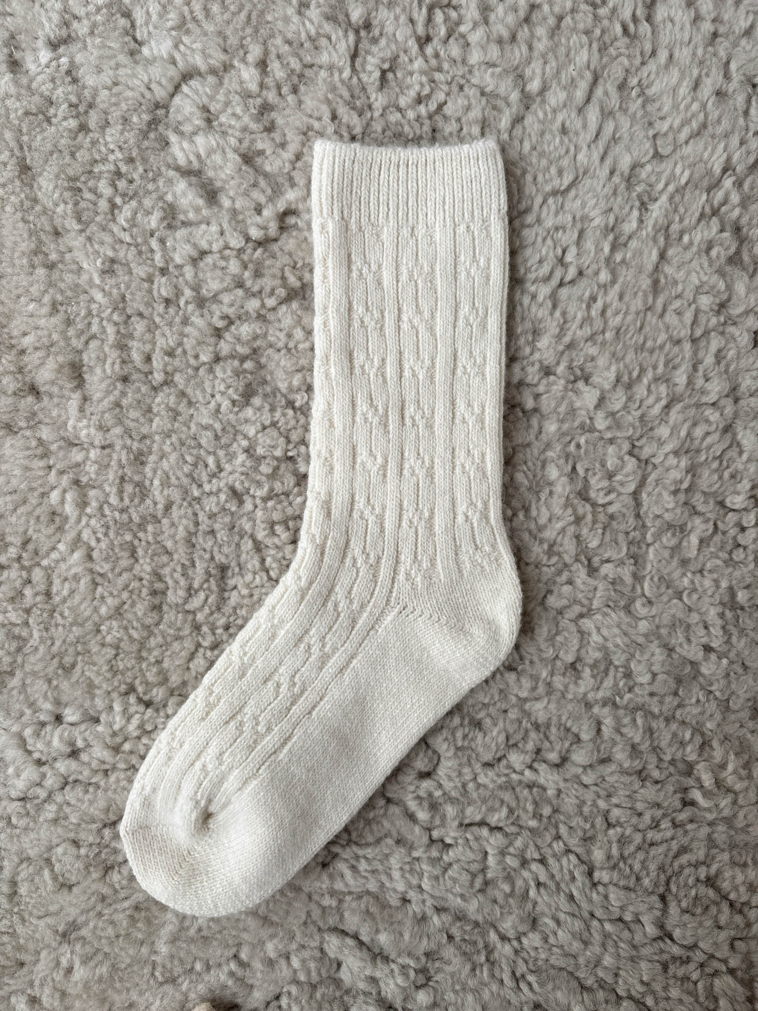 韓國麻花羊毛中筒襪